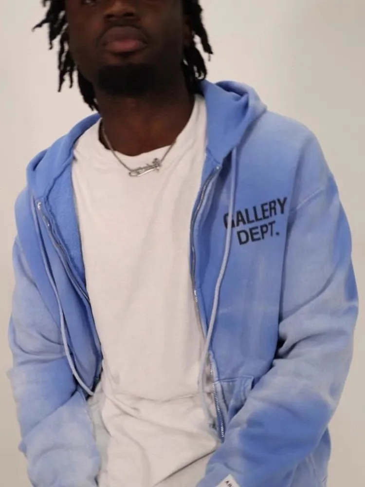 GALLERY DEPT. SUN FADED ENGLISH LOGO ZIP UP/BLUE Sun-washed blue water ripple English zipper hoodie Washed blue S-XL Ready-to-wear dyeing Hand-sewn heavy-weight horsetail fading Super-heavy washing Hand-hanging holes Bones frayed and whitened Mold customization with G LOGO zipper Correct accessories!